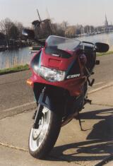 t_cbr02.jpg (7721 Byte)